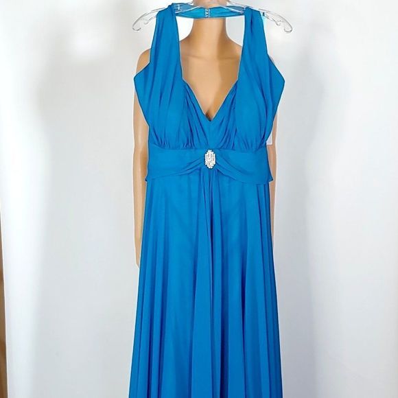 (29) NWT Wow Long Gown Style #2431 Ocean Blue Size 22 - Picture 1 of 4